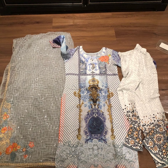 Pakistani dress - Picture 12 of 16